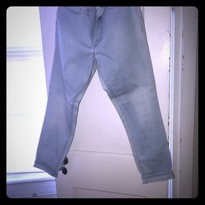 Ankle Jeans